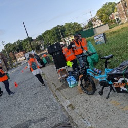 Lincoln Avenue litter cleanup